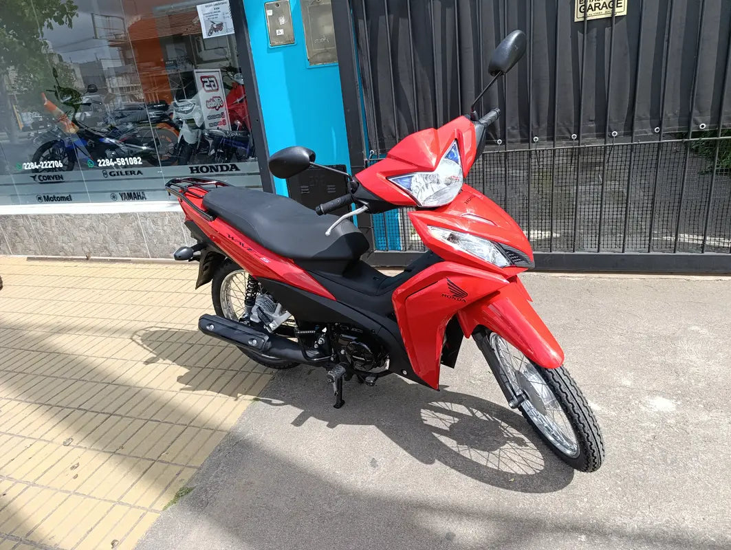 Motos